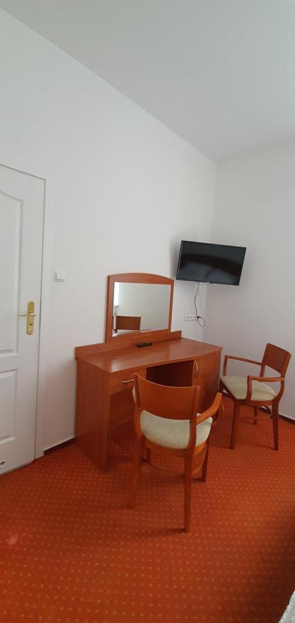 Hostel Ratuszowy Bydgoszcz Ngoại thất bức ảnh